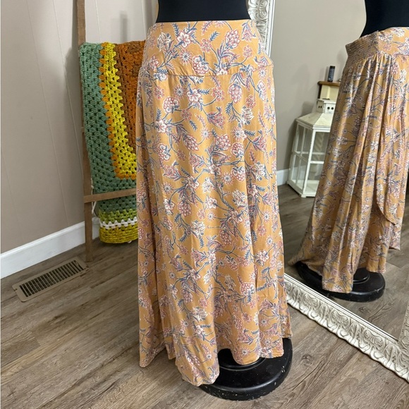 Japna • Boho Floral Faux Wrap Maxi Skirt - Picture 6 of 9
